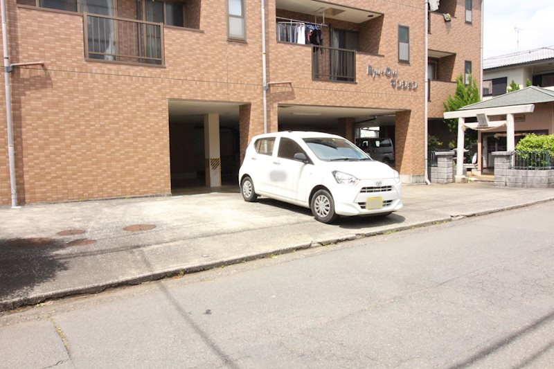 RYU-OWマンション 駐車場