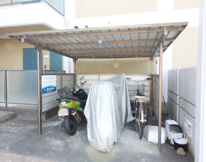 パミール香貫 駐輪場