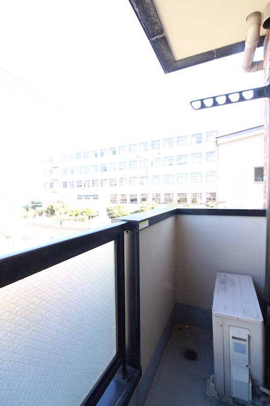 ウィン・ロイヤルプラザ加藤学園前 ベランダ