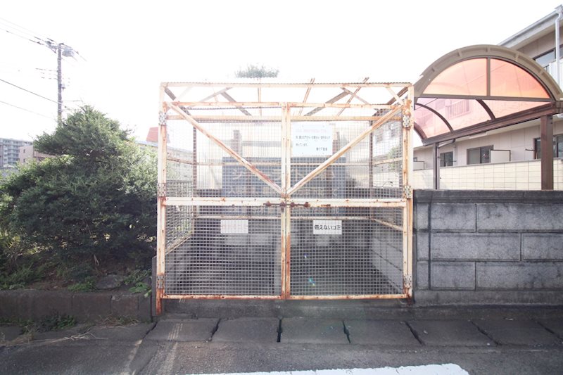 シティライト榊 ゴミ置き場