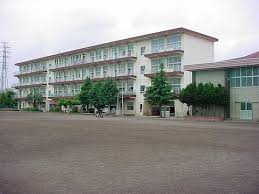 ダイマルハイツ徳倉 三島市立徳倉小学校