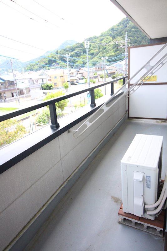 東海徳倉ビル ベランダ