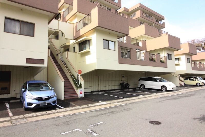 テラスハウスサンヴェール三島　 駐車場