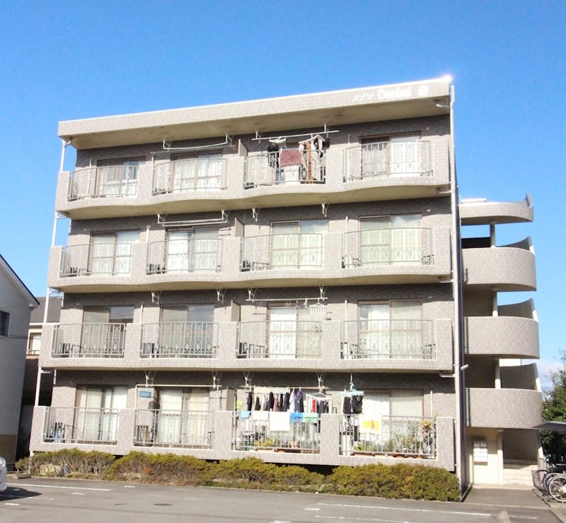 メゾンデンベイα 外観