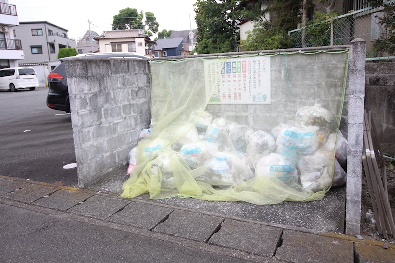アレグリア ゴミ置き場