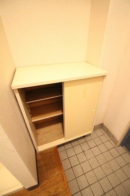 カーサU 同物件別室の写真