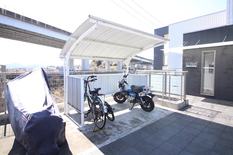 リフィール徳倉 駐輪場