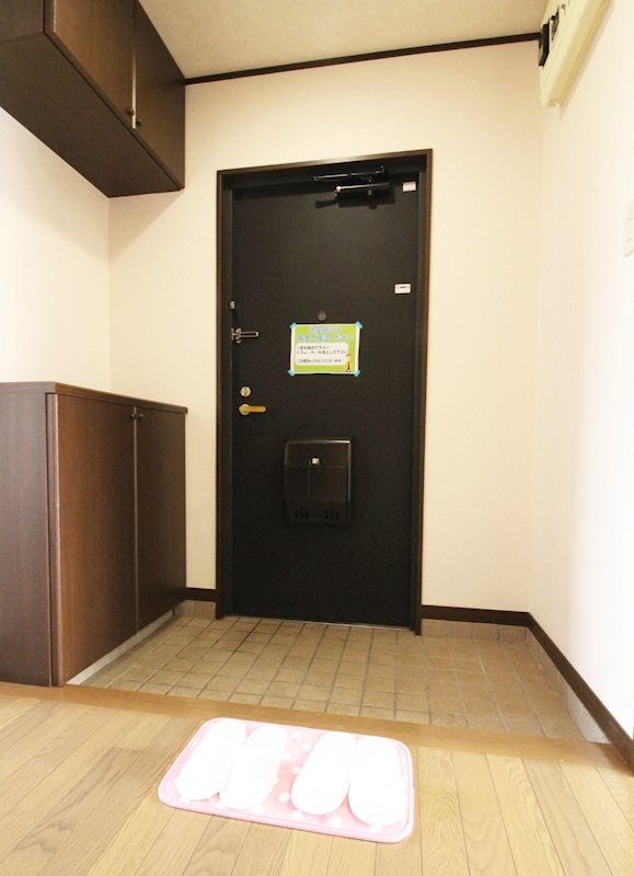 ヴィレッジセリザワ 玄関
