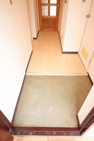 高僧ホーム 玄関